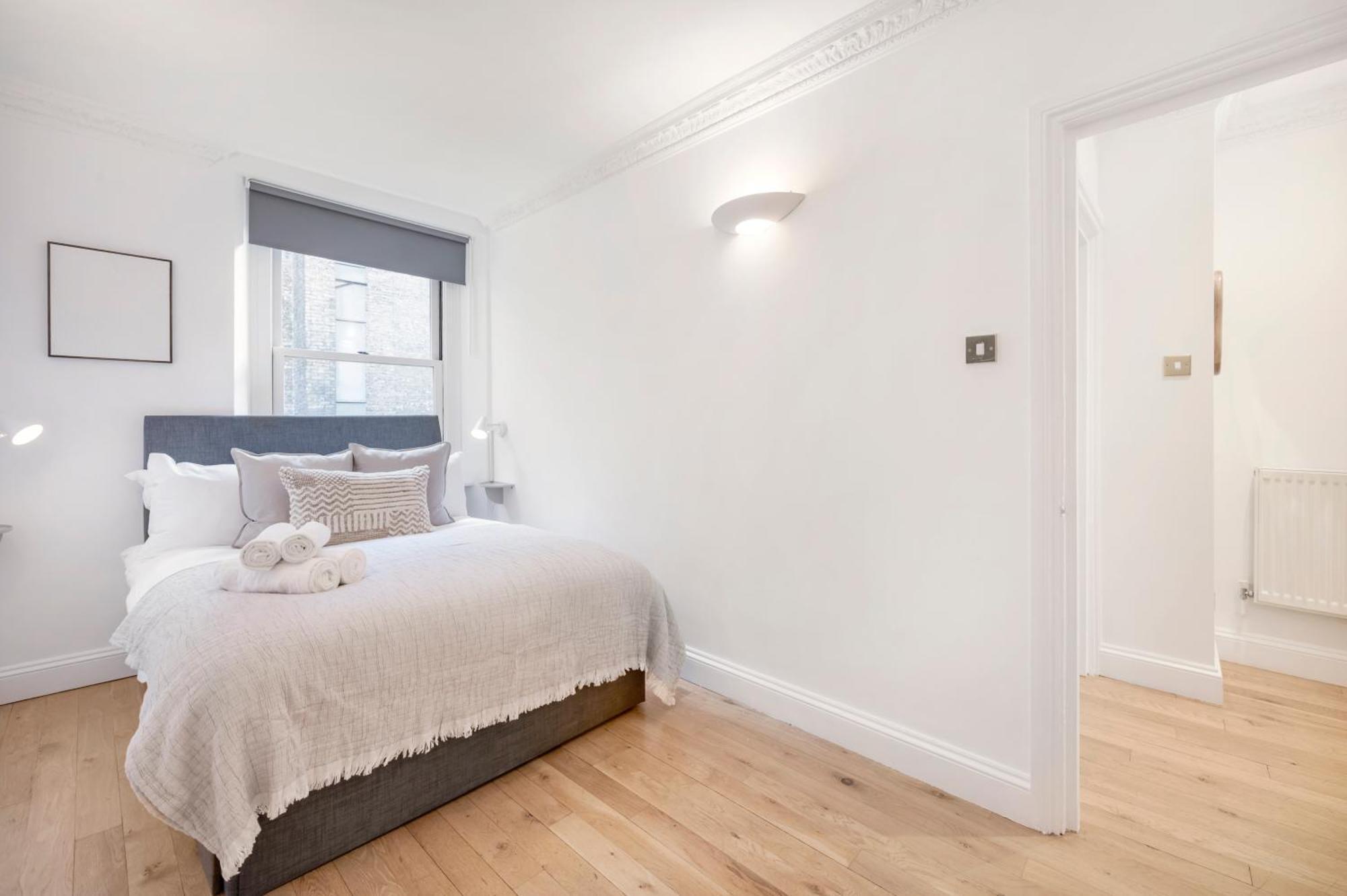 2 Bedr, 3 Beds, 1 Bath Thames, Trafalgar Sq Londen Buitenkant foto